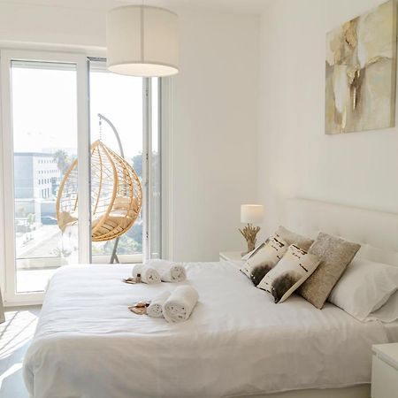 Apulialux - Exclusive And Modern City View, Private Parking Apartman Bari Kültér fotó